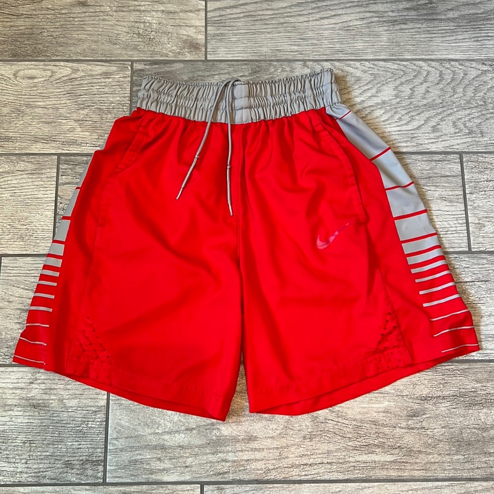 NIKE OHIO STATE BUCKEYES basketball DRIFIT SHORTS small S